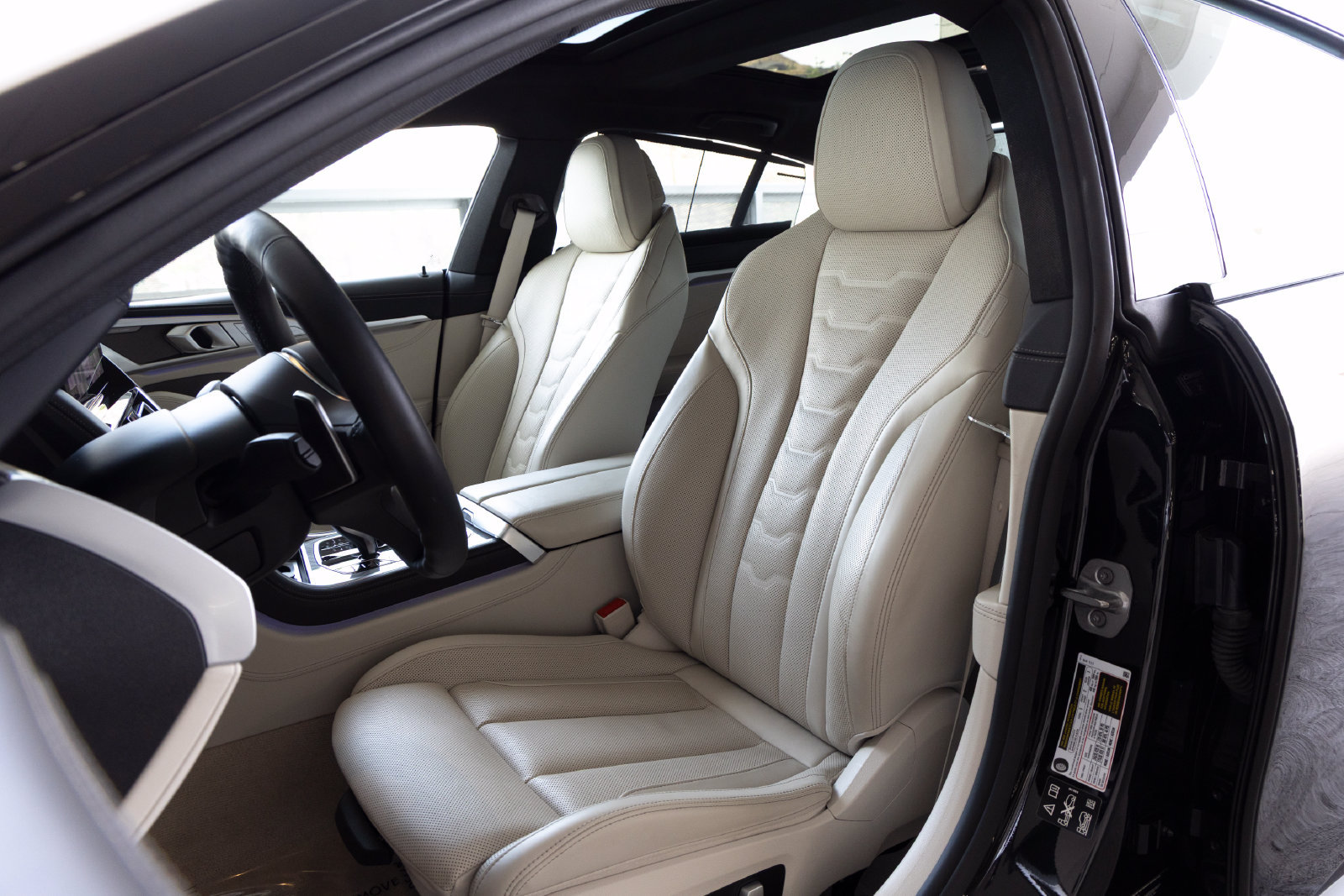 Certified 2025 BMW 840i xDrive AWD/4WD image 19