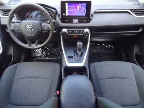 Used 2024 Toyota RAV4 XLE AWD/4WD image 10