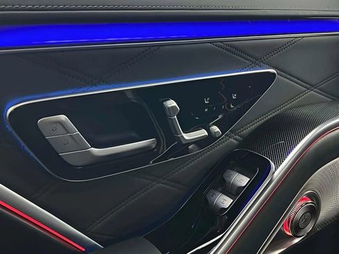 Used 2022 Mercedes-Benz Maybach S 580 4MATIC image 24