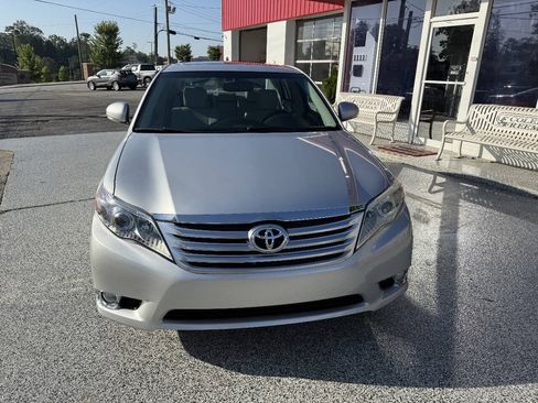 Used 2011 Toyota Avalon Limited FWD image 21