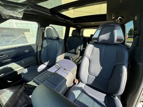 New 2026 INFINITI QX80 4WD w/ Sport Exterior Package image 28