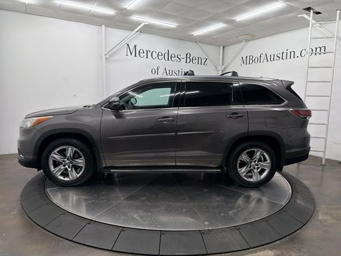 Used 2015 Toyota Highlander Limited FWD image 4