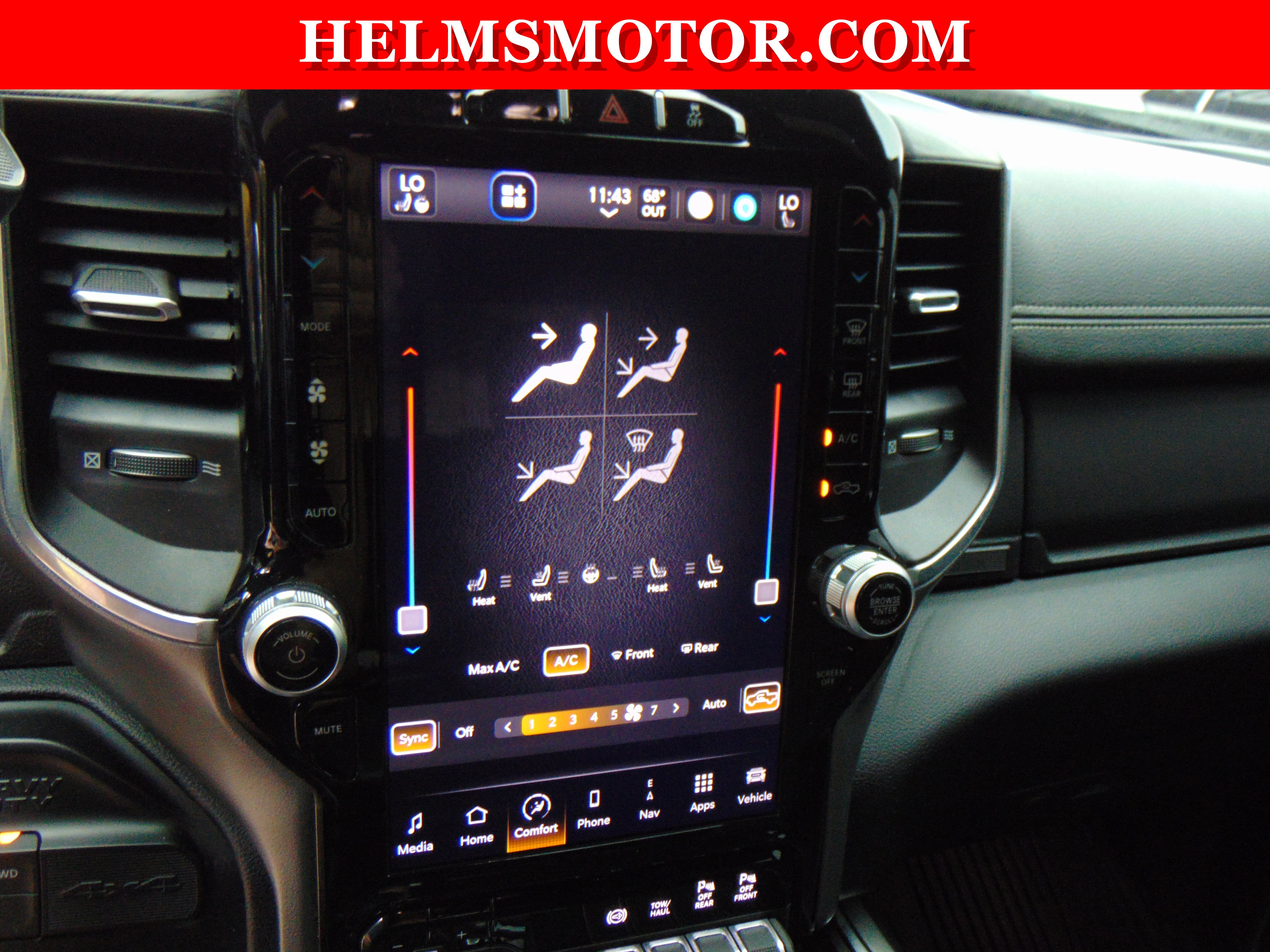Used 2024 RAM 2500 Laramie w/ Sport Appearance Package AWD/4WD image 28