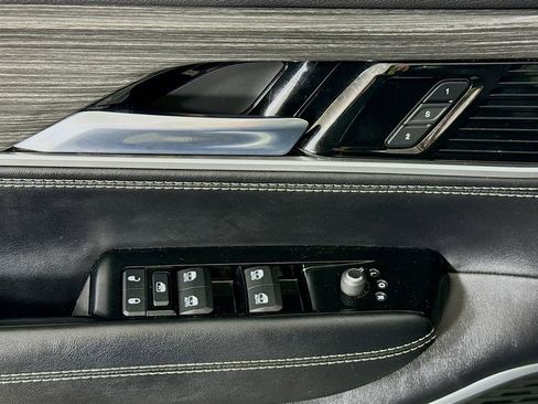 Used 2022 Jeep Wagoneer Series II w/ Premium Group I image 24