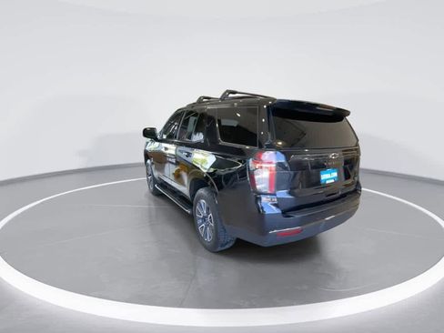 Used 2022 Chevrolet Tahoe Z71 w/ Luxury Package AWD/4WD image 6