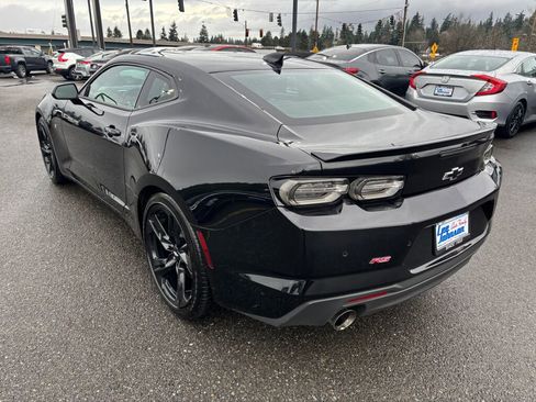 Used 2019 Chevrolet Camaro LT image 7
