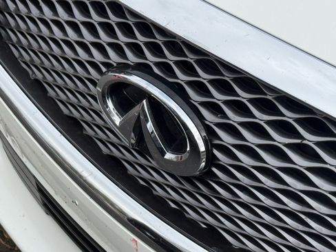 Used 2016 INFINITI Q50 3.0t Premium w/ Driver Assistance Package image 6