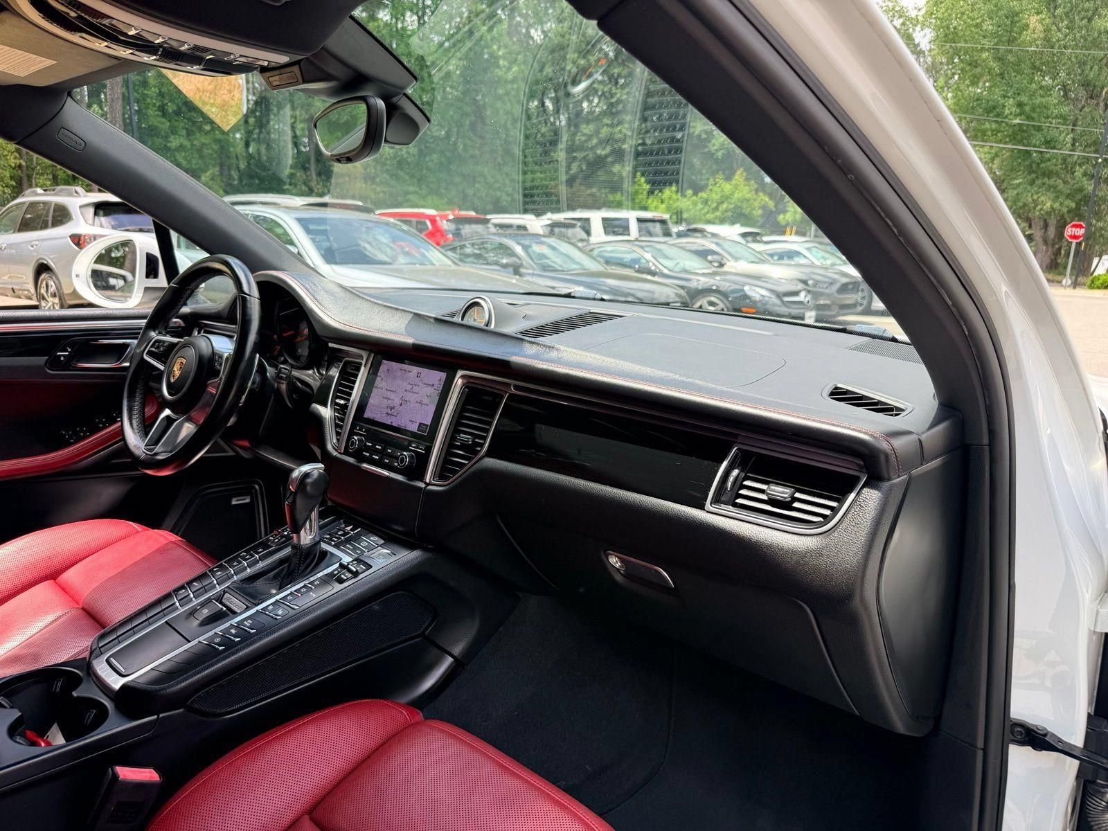 Used 2017 Porsche Macan S AWD/4WD image 23