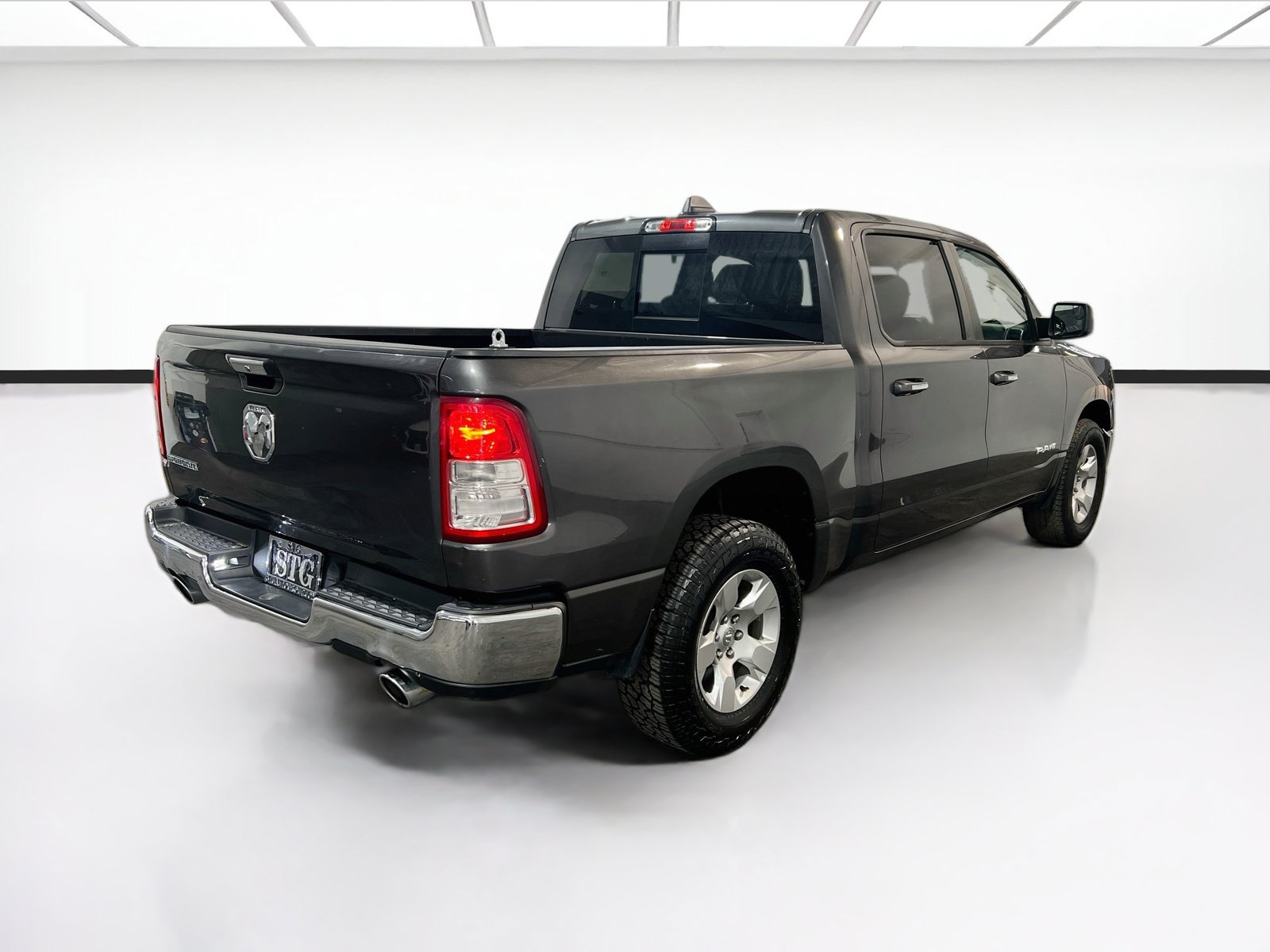 Used 2019 RAM 1500 Big Horn RWD image 4