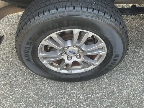 Used 2020 Ford F150 Lariat w/ Trailer Tow Package AWD/4WD image 13