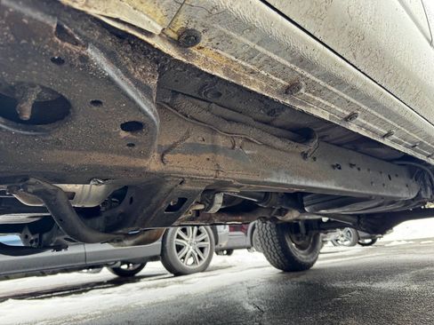 Used 2018 Toyota Tacoma TRD Sport w/ Technology Package image 28