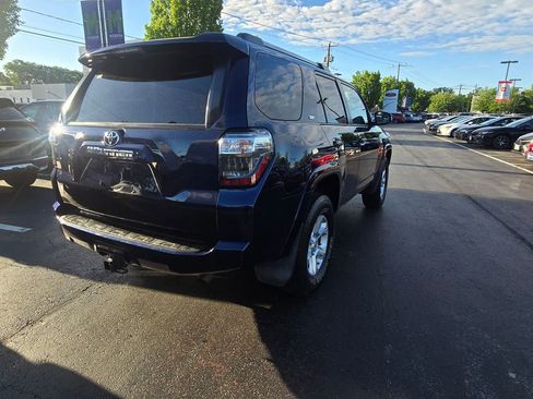 Used 2020 Toyota 4Runner SR5 Premium w/ Moonroof Package AWD/4WD image 8