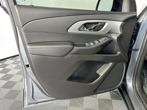 Used 2021 Chevrolet Traverse LS w/ LPO, Cargo Package AWD/4WD image 19