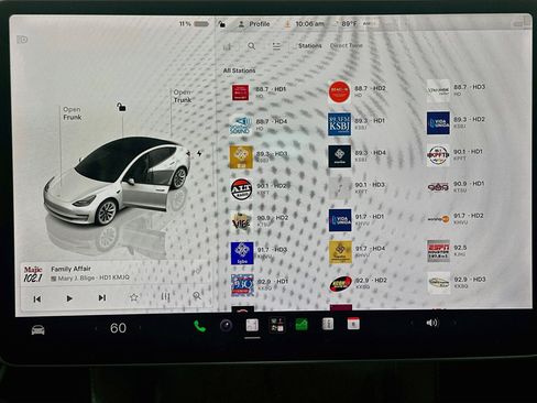 Used 2023 Tesla Model 3 Standard Range RWD image 19