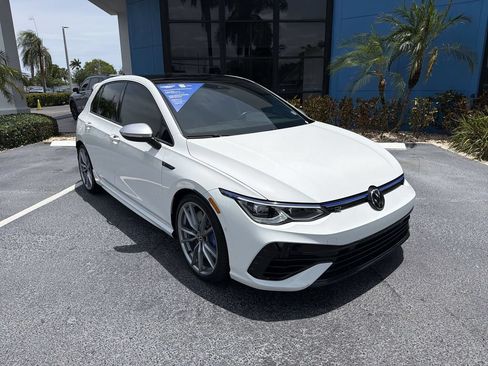 Used 2024 Volkswagen Golf R AWD/4WD image 2