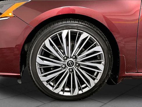 Certified 2023 Nissan Altima 2.5 SL FWD image 17