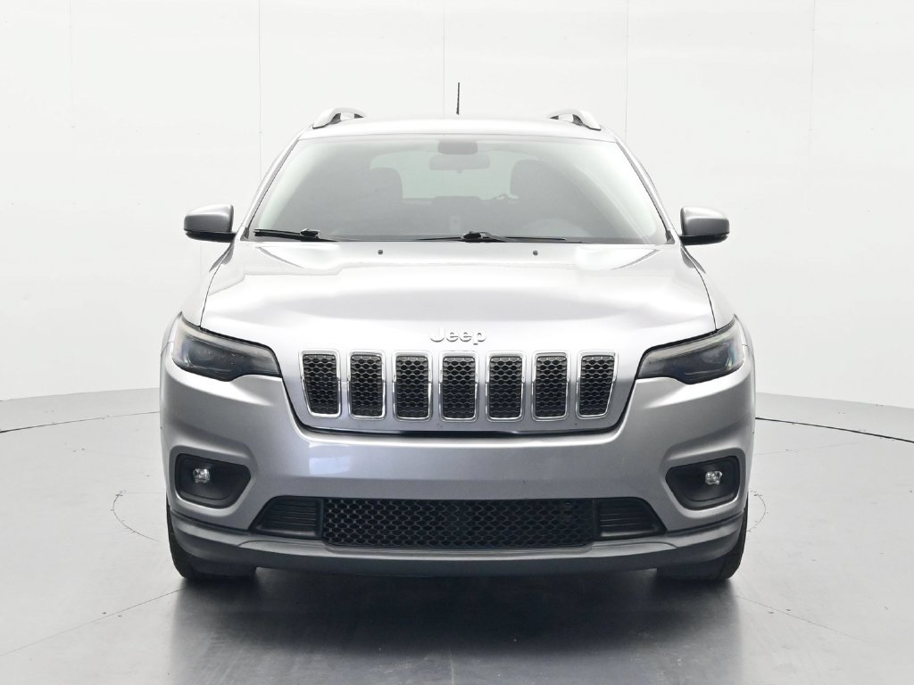 Used 2019 Jeep Cherokee Latitude Plus FWD image 2