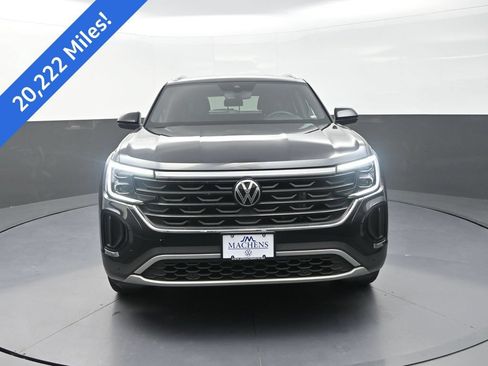 Used 2026 Volkswagen Atlas Cross Sport SE AWD/4WD image 2