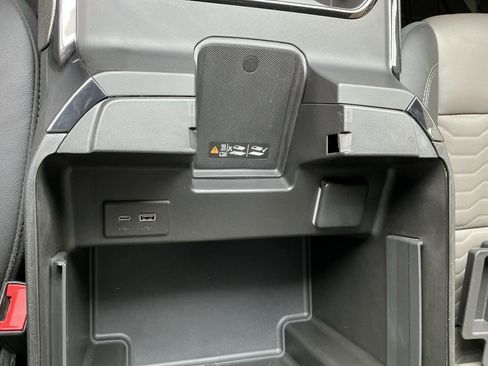 Used 2025 Chevrolet Silverado 2500 ZR2 w/ Technology Package image 28