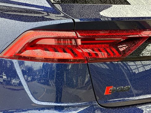 Used 2023 Audi SQ8 Prestige image 12