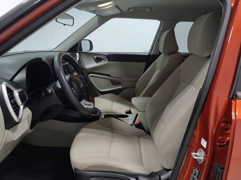 Used 2022 Kia Soul LX image 17