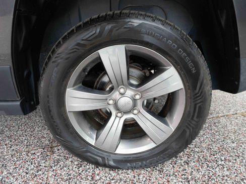Used 2015 Jeep Patriot High Altitude AWD/4WD image 29
