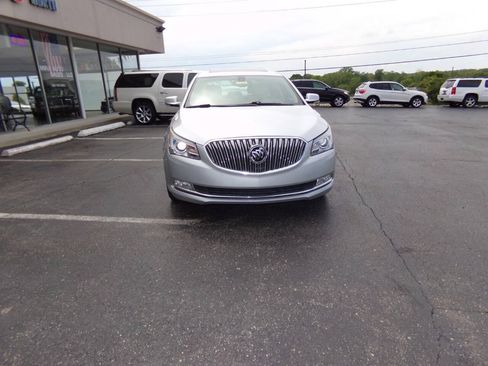 Used 2016 Buick LaCrosse Leather FWD image 3