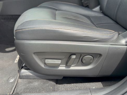 Used 2025 MAZDA CX-90 3.3 Turbo w/ Preferred Package AWD/4WD image 16