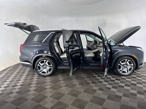 Used 2023 Hyundai Palisade Limited AWD/4WD image 15