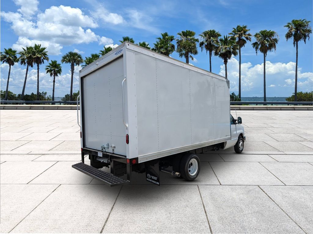 New 2026 Ford E-350 and Econoline 350 Super Duty w/ Power Equipment Group RWD image 9