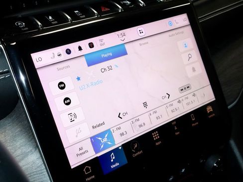 Used 2022 Jeep Grand Cherokee L Limited w/ Luxury Tech Group II AWD/4WD image 3