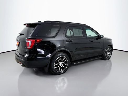 Used 2017 Ford Explorer Sport w/ Equipment Group 401A AWD/4WD image 8