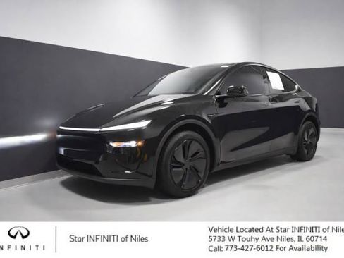 Used 2026 Tesla Model Y Long Range image 1