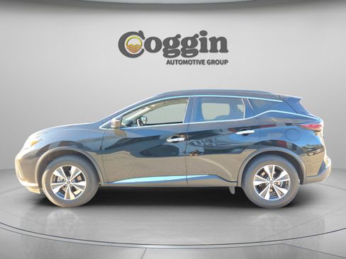 Used 2023 Nissan Murano SV image 3