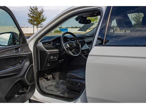 Used 2021 Jeep Grand Cherokee L Limited AWD/4WD image 26