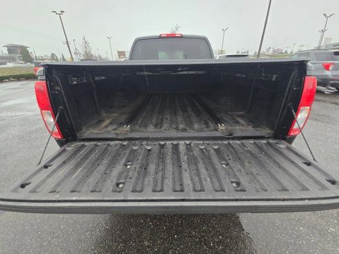 Used 2012 Nissan Frontier SV image 16