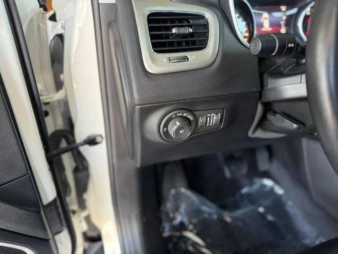 Used 2019 Jeep Compass Latitude w/ Popular Equipment Group AWD/4WD image 26