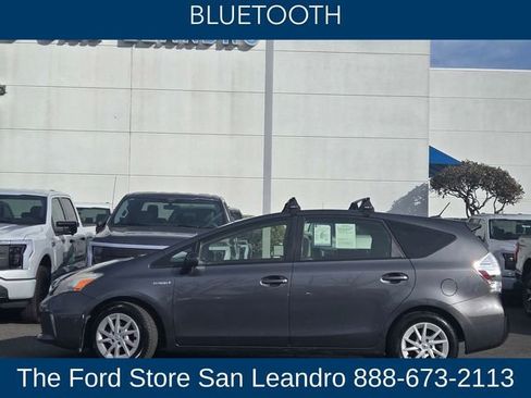 Used 2012 Toyota Prius V Three image 3