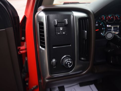 Used 2016 Chevrolet Silverado 1500 LT w/ Texas Edition image 7