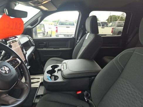 Used 2025 RAM 2500 Tradesman AWD/4WD image 16