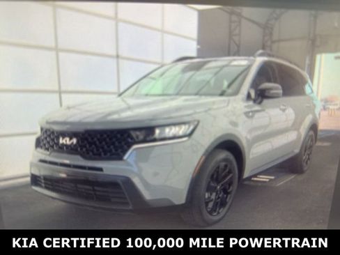 Used 2023 Kia Sorento S w/ Panoramic Sunroof Package image 1