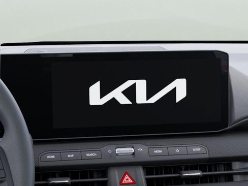New 2026 Kia K4 FWD image 20