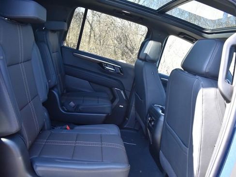 New 2026 Chevrolet Suburban High Country image 20