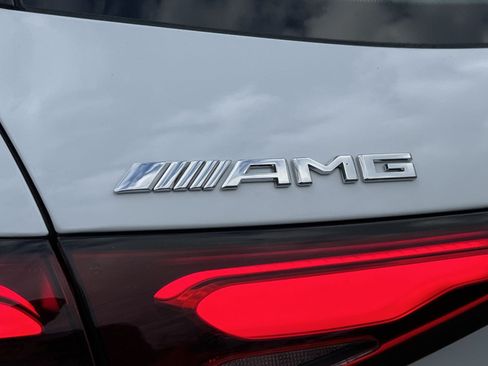 Used 2025 Mercedes-Benz GLC 63 AMG S image 37