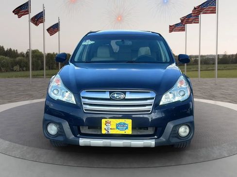 Used 2013 Subaru Outback 2.5i Limited AWD/4WD image 2