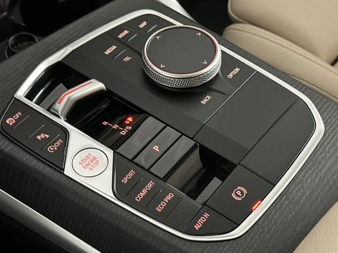 Used 2025 BMW 440i xDrive Coupe w/ Premium Package image 21