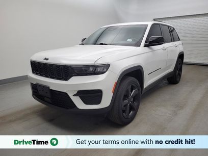 Used 2023 Jeep Grand Cherokee Altitude