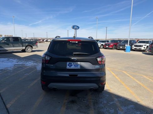 Used 2018 Ford Escape SE image 6