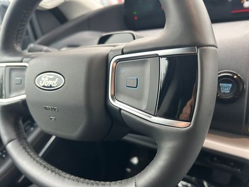 Used 2025 Ford Expedition Max Active AWD/4WD image 19