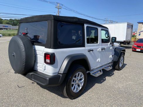 Used 2023 Jeep Wrangler Unlimited Sport AWD/4WD image 3